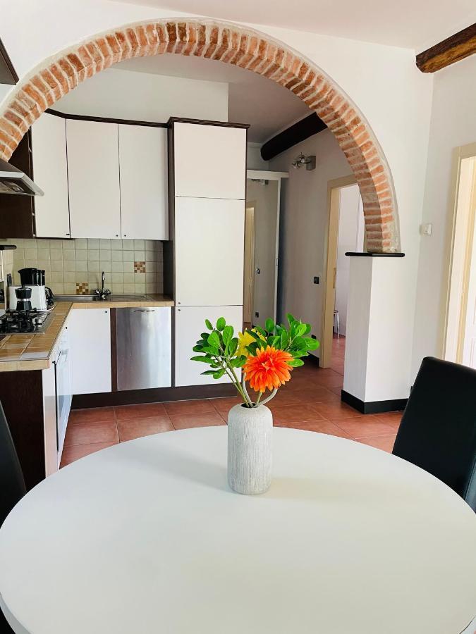 La Casa Di Giulia Apartment With Air Conditioning, Wifi And Private Parking Rapallo Exterior photo